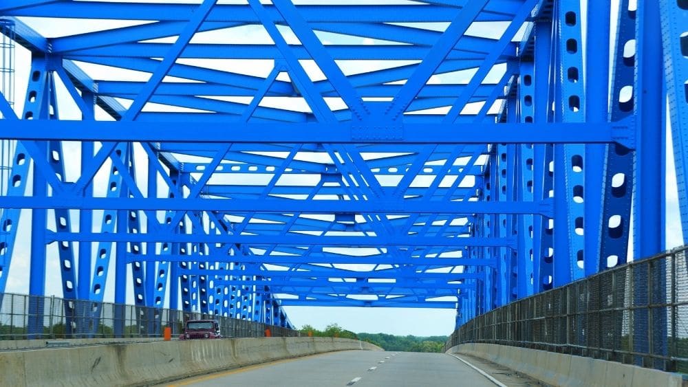 tall, blue bridge in middletown, delaware