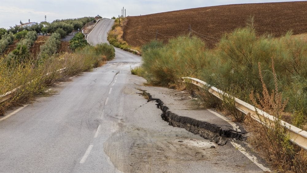 road with earthquake damage