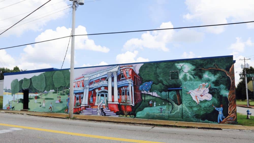 Street art in Jackson, Tennessee.